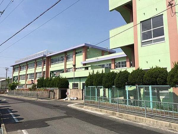 【周辺】貝塚市立中央小学校まで351m