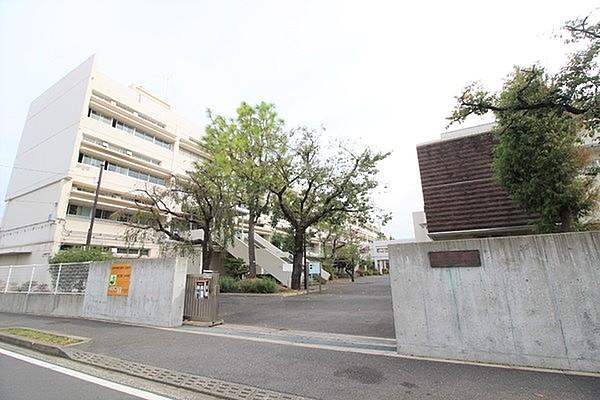【周辺】狛江市立狛江第二中学校まで752m