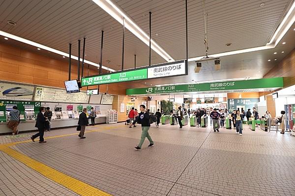 【周辺】武蔵溝ノ口駅(JR 南武線)まで945m、田園都市線・大井町線・南武線の3路線があるターミナル駅周辺は賑やかです！バス便も多数あります！！