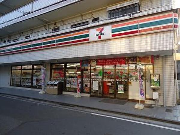 【周辺】セブンイレブン横浜太尾町店まで369m、コンビニもすぐそこなので夜中に急な入用があっても困りません！