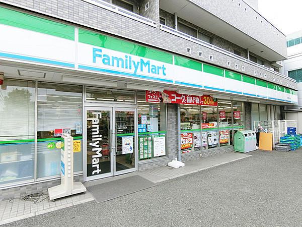 【周辺】ファミリーマート目黒柿の木坂店まで417m