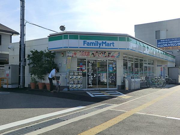 【周辺】ファミリーマート八尾南本町一丁目店まで314m、【24時間営業】駐車場有り、ATM有り、酒・たばこ取り扱い有り