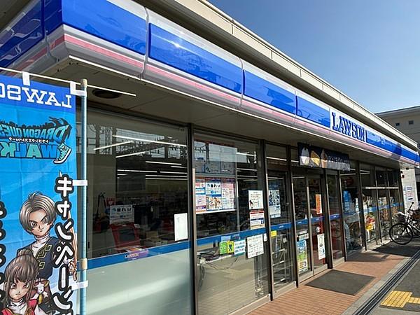 【周辺】ローソン八尾高安駅前店まで494m