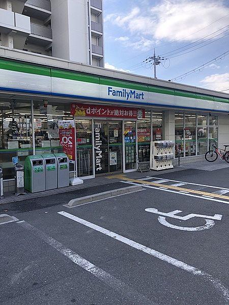 【周辺】ファミリーマート吉田駅南店まで568m