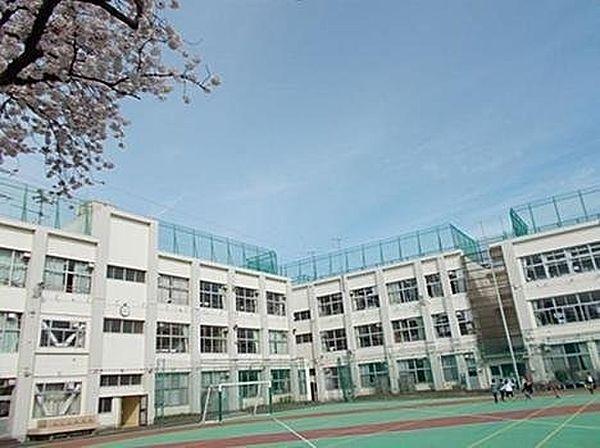【周辺】大田区立石川台中学校まで891m