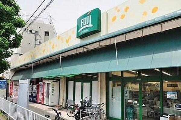 【周辺】Fuji伊勢町店まで926m