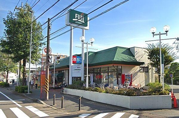 【周辺】Fuji稲田堤店まで884m