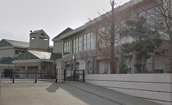 【周辺】龍ケ崎市立中根台中学校まで1585m、お子さまが成長しても暮らせます。