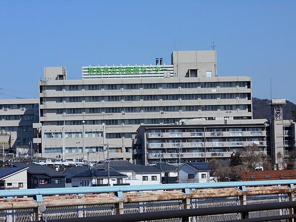 【周辺】地方独立行政法人奈良県立病院機構奈良県西和医療センターまで1086m