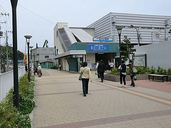 【周辺】京浜急行本線『金沢文庫』駅　480m　快特・特急・エアポート急行の停車駅で、通勤、通学、羽田空港の利用にも便利な駅です。 