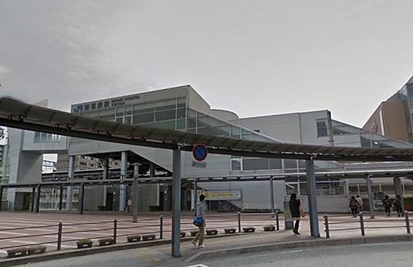 【周辺】南草津駅(JR 東海道本線)まで478m、新快速停車駅。立命館大学の玄関口として学生街として発展しています。