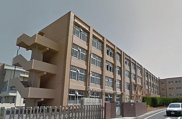 【周辺】草津市立老上中学校まで1010m、昭和54年4月:草津中学校より分離開校