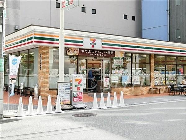 【周辺】セブンイレブン大阪道修町1丁目店まで256m