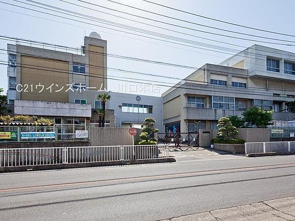 【周辺】川口市立戸塚小学校まで270m