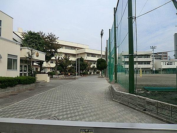 【周辺】横浜市立鶴見中学校まで1286m