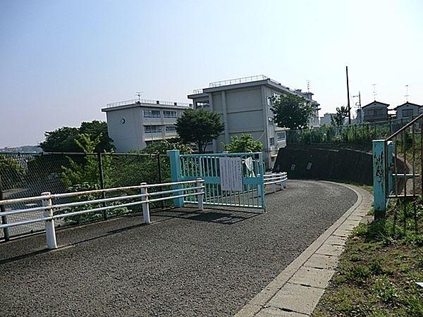 【周辺】川崎市立有馬小学校まで950m