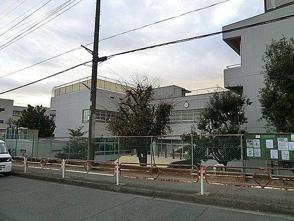 【周辺】横浜市立野庭すずかけ小学校まで1100m