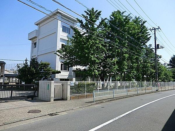【周辺】横須賀市立久里浜中学校まで2600m