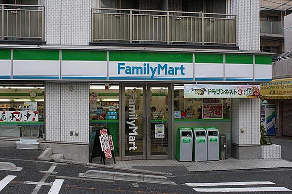 【周辺】ファミリーマート牛込柳町駅前店まで1177m