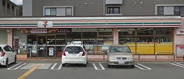 【周辺】セブンイレブン神戸伊川谷駅前店まで193m、徒歩3分