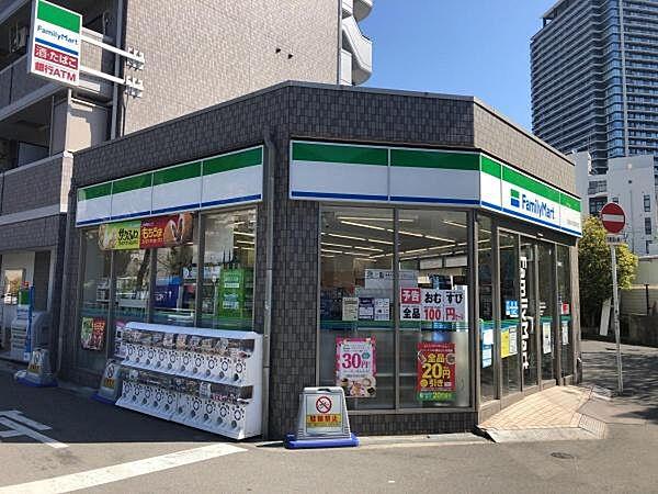 【周辺】ファミリーマート阪急中津駅前店まで290m