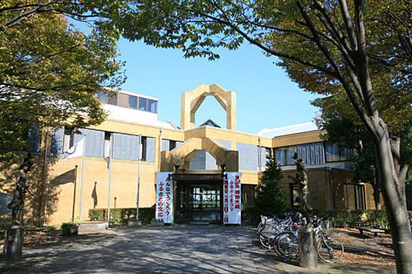 【周辺】藤沢市湘南大庭市民図書館まで748m