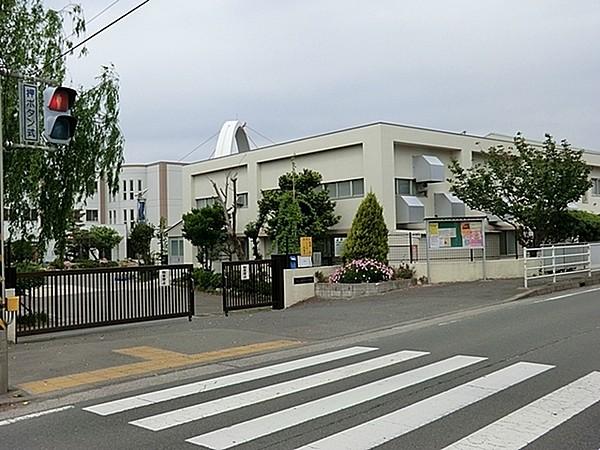 【周辺】柳島小学校まで1820m