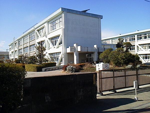 【周辺】藤沢市立富士見台小学校まで627m