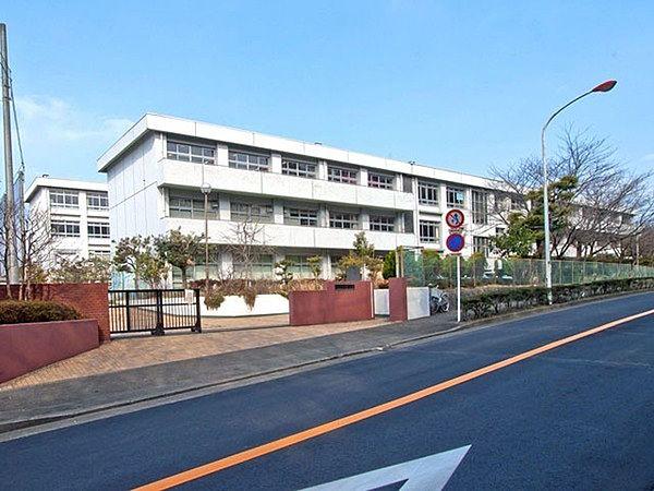 【周辺】藤沢市立大庭中学校まで1203m