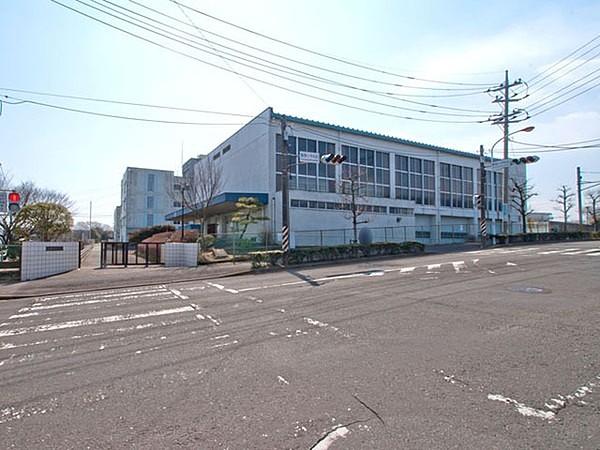 【周辺】藤沢市立駒寄小学校まで877m