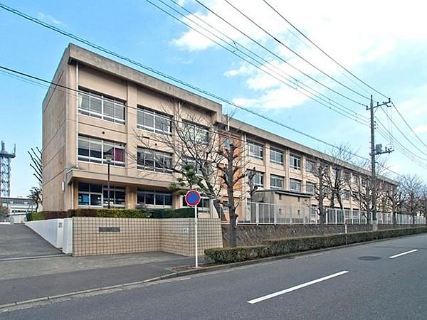 【周辺】藤沢市立滝の沢中学校まで307m