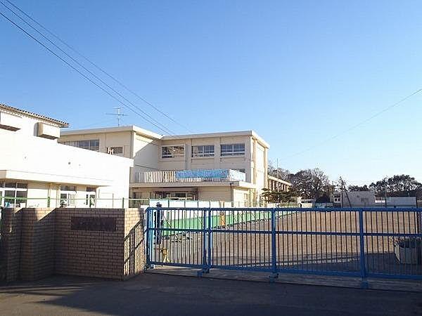 【周辺】浜須賀小学校まで625m