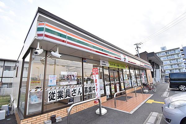 【周辺】セブンイレブン　草津平井町店まで388m
