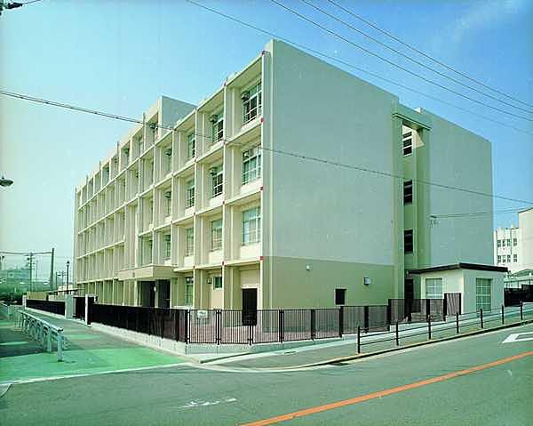 【周辺】大阪市立梅香中学校まで400m