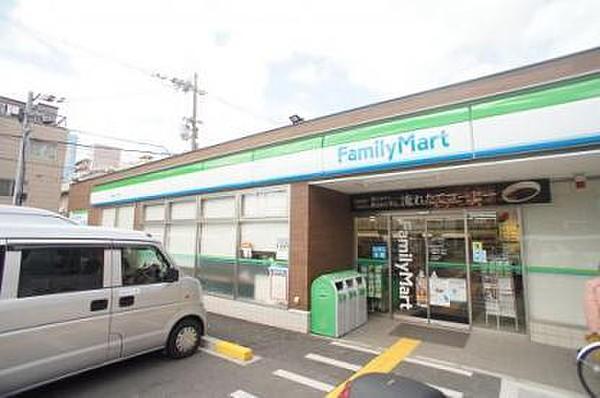 【周辺】ファミリーマート喜連七丁目店まで472m
