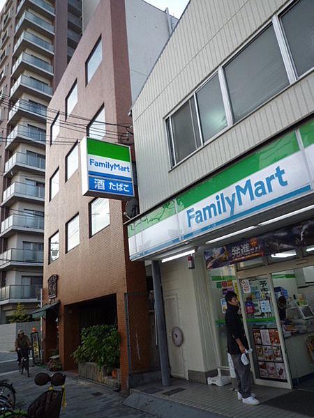 【周辺】ファミリーマート泉尾一丁目店まで511m