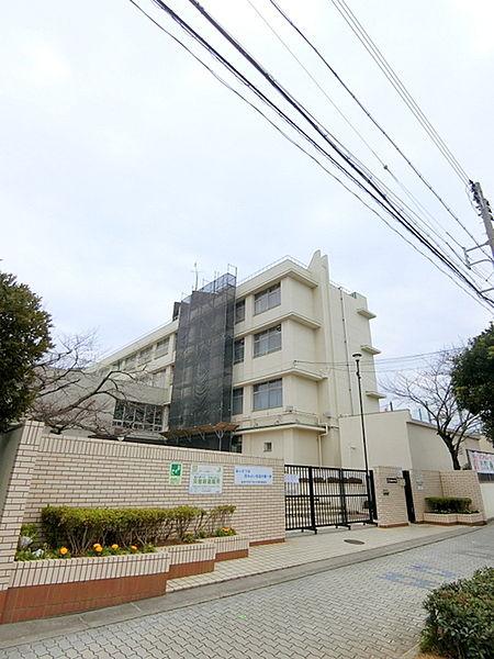 【周辺】大阪市立築港中学校まで680m