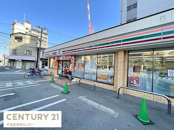 【周辺】セブンイレブン大阪三軒家東4丁目店まで237m