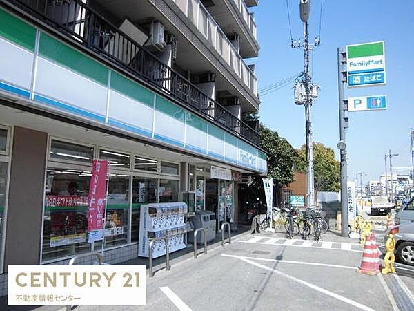 【周辺】ファミリーマート島屋三丁目店まで878m
