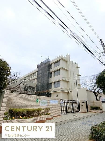 【周辺】大阪市立築港中学校まで330m