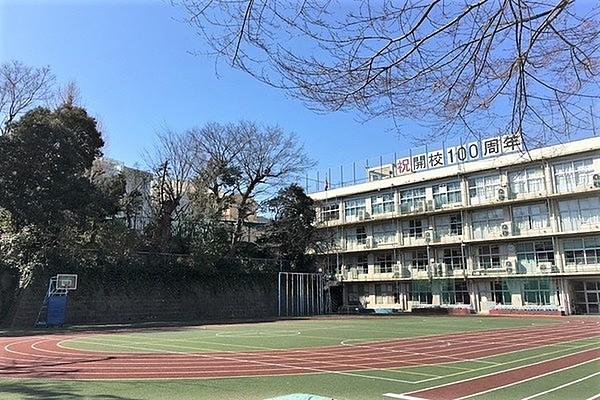 【周辺】文京区立指ケ谷小学校まで560m