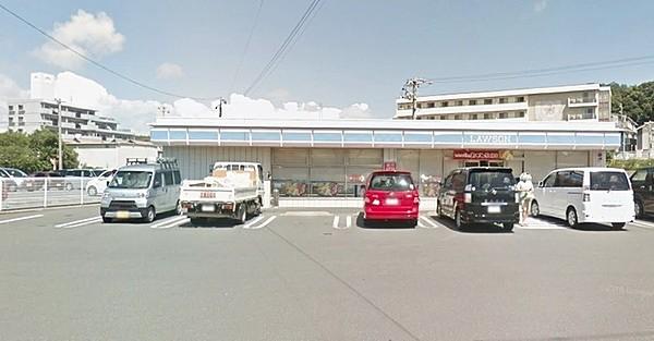 【周辺】ローソン浜松富塚北店まで360m、営業時間／24時間、駐車場／15台以上有り。サービス／ATM、コピー機、フリーWi-Fiなど。