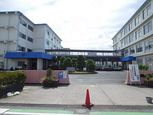 【周辺】浜松市立芳川北小学校まで370m