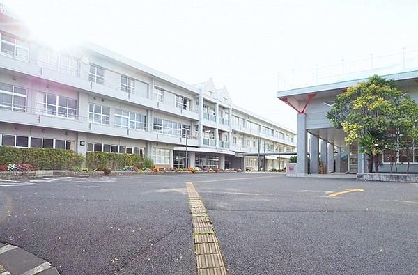 【周辺】仙台市立台原中学校まで800m