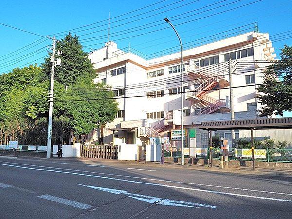 【周辺】仙台市立北六番丁小学校まで656m