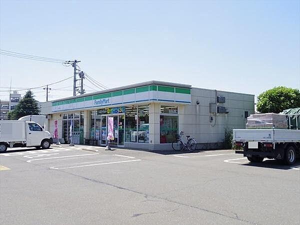 【周辺】ファミリーマート所沢牛沼店まで1586m