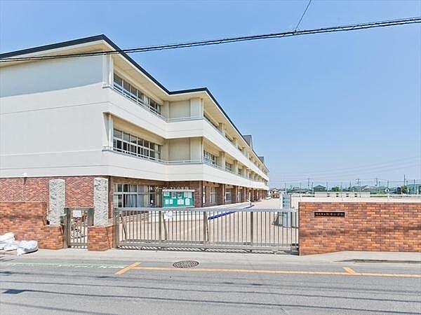 【周辺】所沢市立松井小学校まで820m
