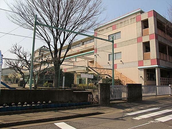 【周辺】所沢市立和田小学校まで441m