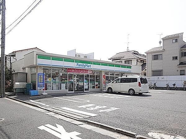 【周辺】ファミリーマート大泉目白通り店まで133m
