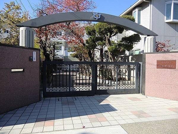 【周辺】名古屋市立桜山中学校まで1276m